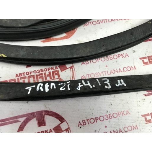 Ущільнювач дверей задніх 4130mm Ford Transit 2006-2014 1802486